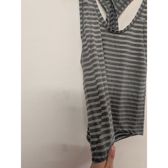 ZYIA Active Gray Nimbus Split Back Tank Top Size Medium Mesh Stripes EUC - Picture 3 of 8
